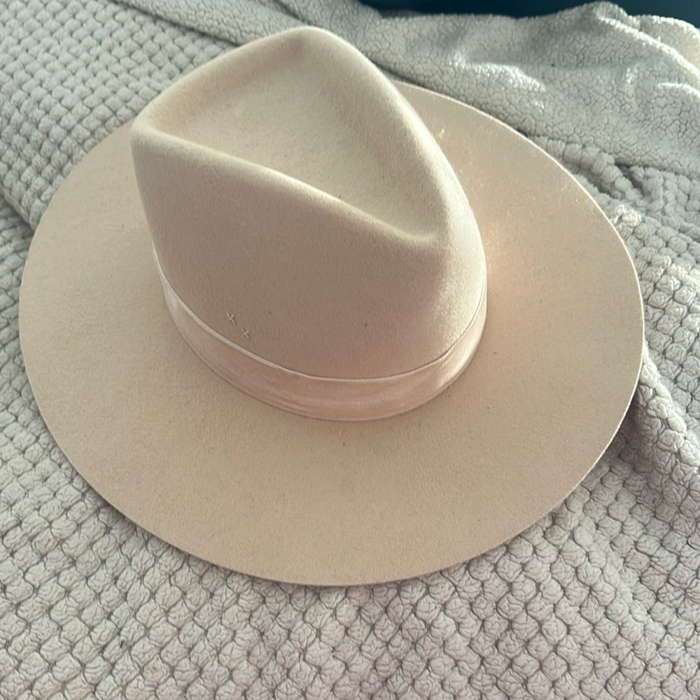 Lack Of Color Benson Tri Beige Tall Triangle Crown Fedora Size Med - wore twice - Picture 3 of 8